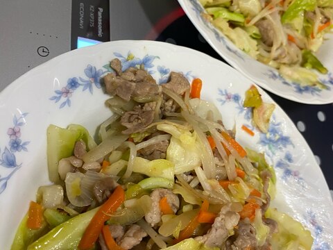 たっぷり野菜と豚肉の味覇野菜炒め